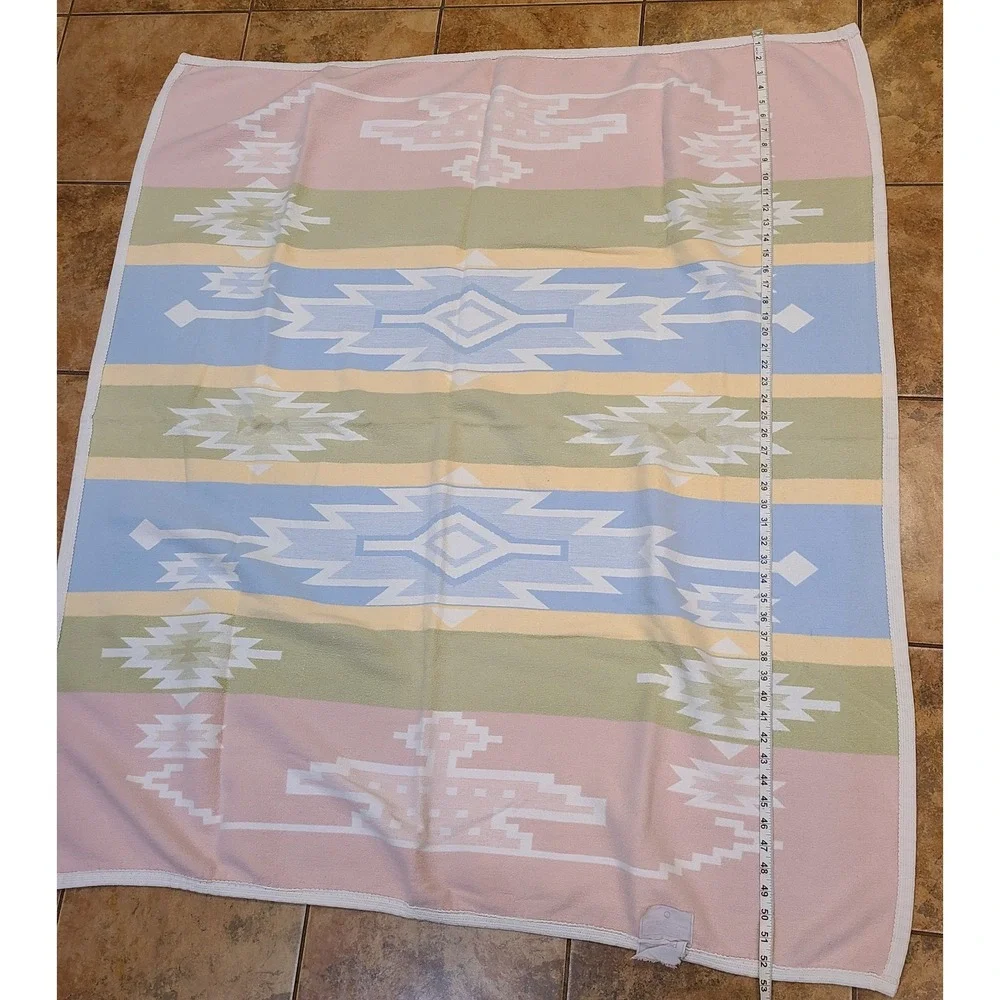 Biederlack Blanket 52x48 Southwest Aztec Pastel Green Pink Blue‎ Yellow Cottage